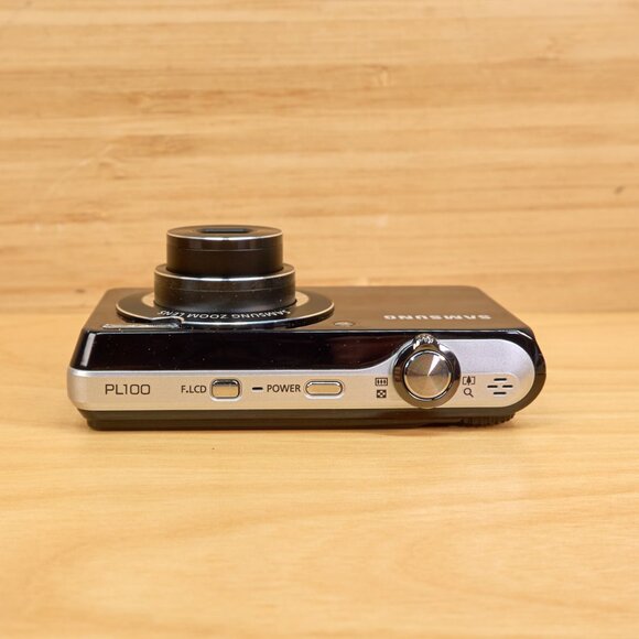 Samsung PL100 12.2MP Digital Camera, front LCD Display for selfie and Kids photo - Picture 3 of 9